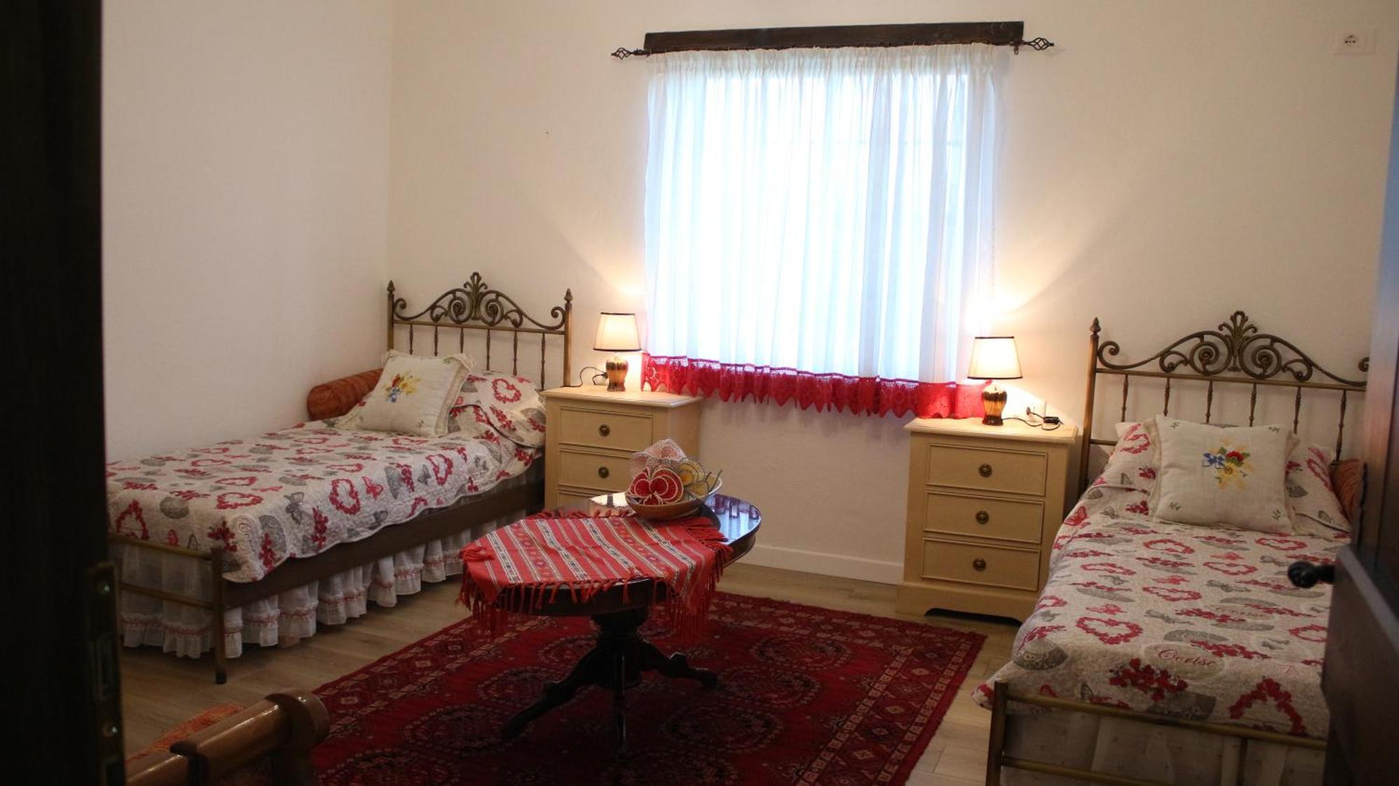 "Per Mik" Cottage In Vineyard Shkodër エクステリア 写真