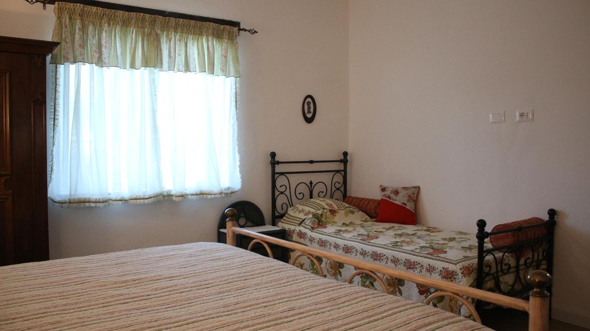 "Per Mik" Cottage In Vineyard Shkodër エクステリア 写真
